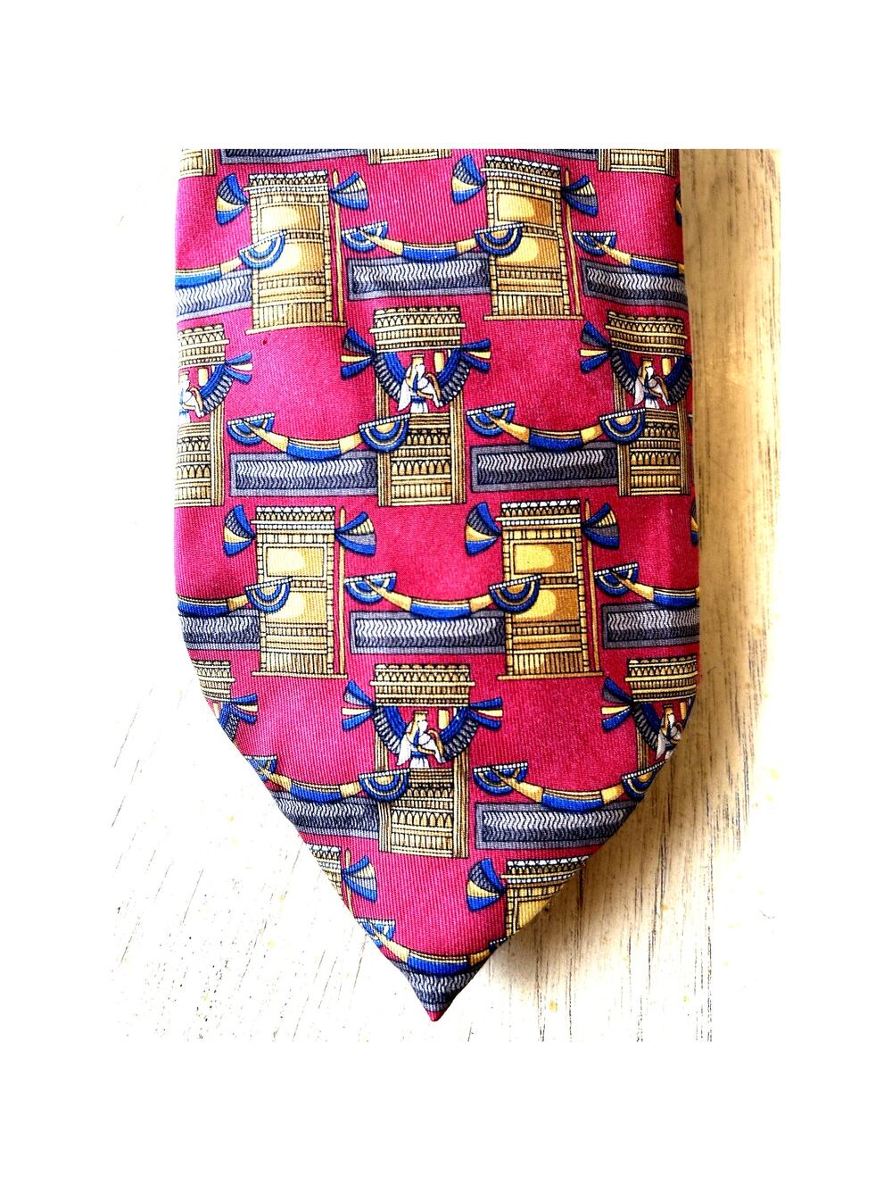 VTG Silk Red tie PHENIN AEROPORT CHARLES DE GAULLE PARIS Airport Made in ITALY